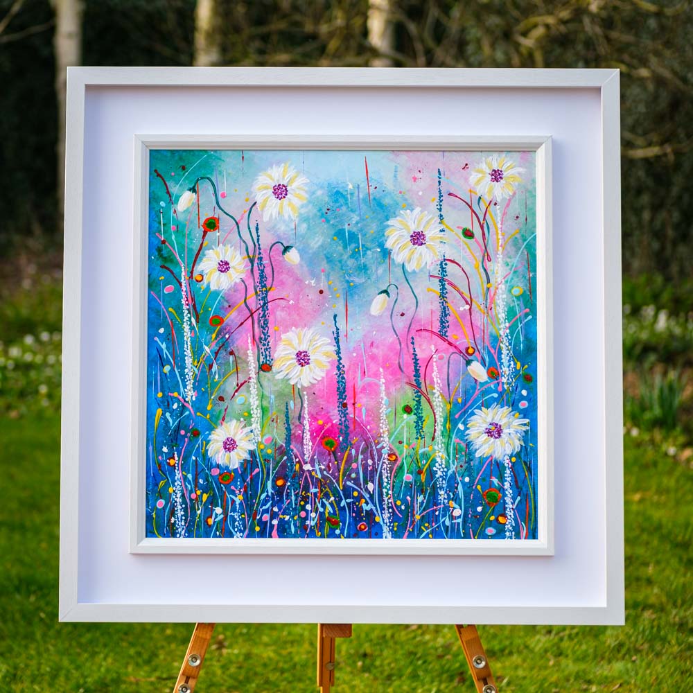 Painting on canvas of white daisies by Lorraine O'Donovan